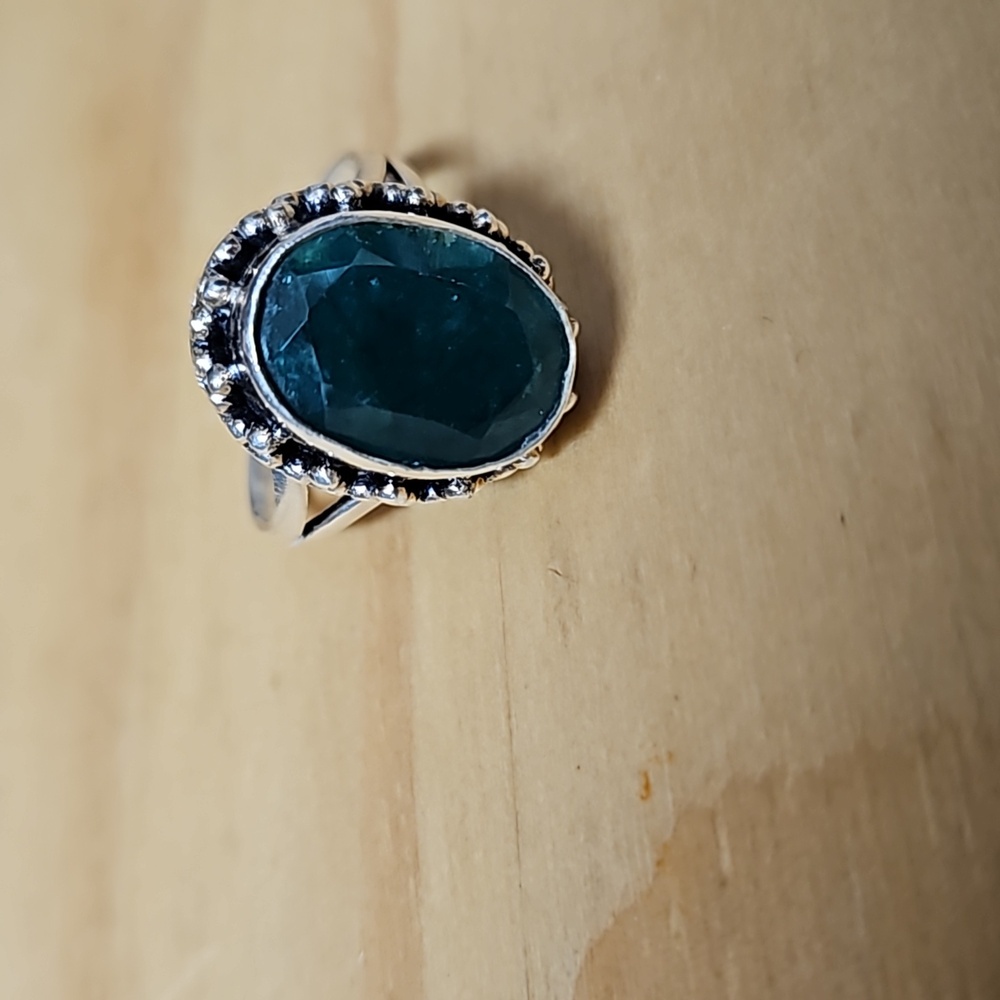 Raw emerald ring, silver - Picture 2 of 4